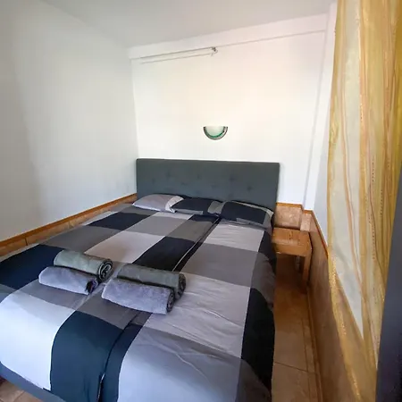 View - * プエルト・デ・ラ・クルス